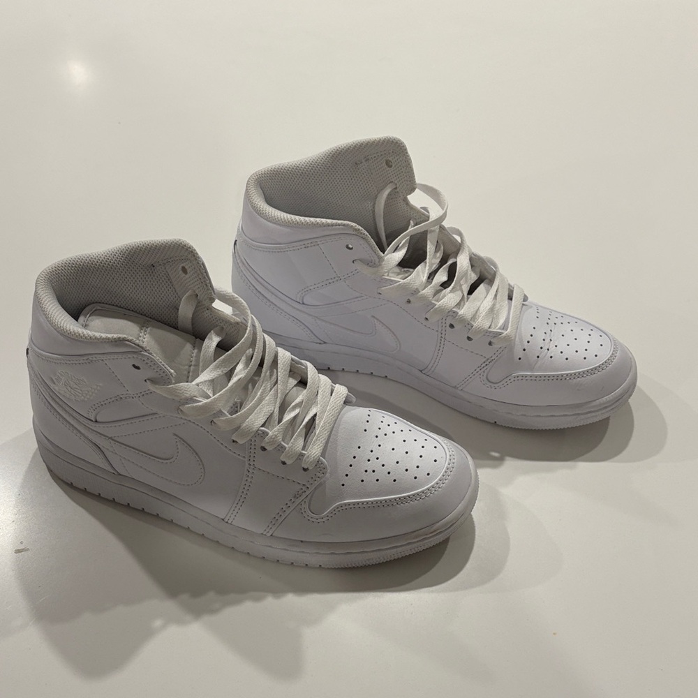 SOLD SOLD SOLD Nike White High-Top Men's Sneakers